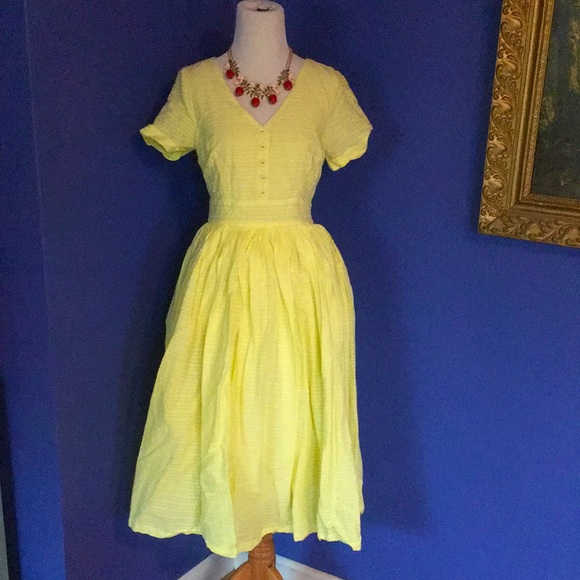 Modcloth Fabulous Fit & Flare Shirt Dress in buttercup daffodil yellow 🌼 - Picture 4 of 17